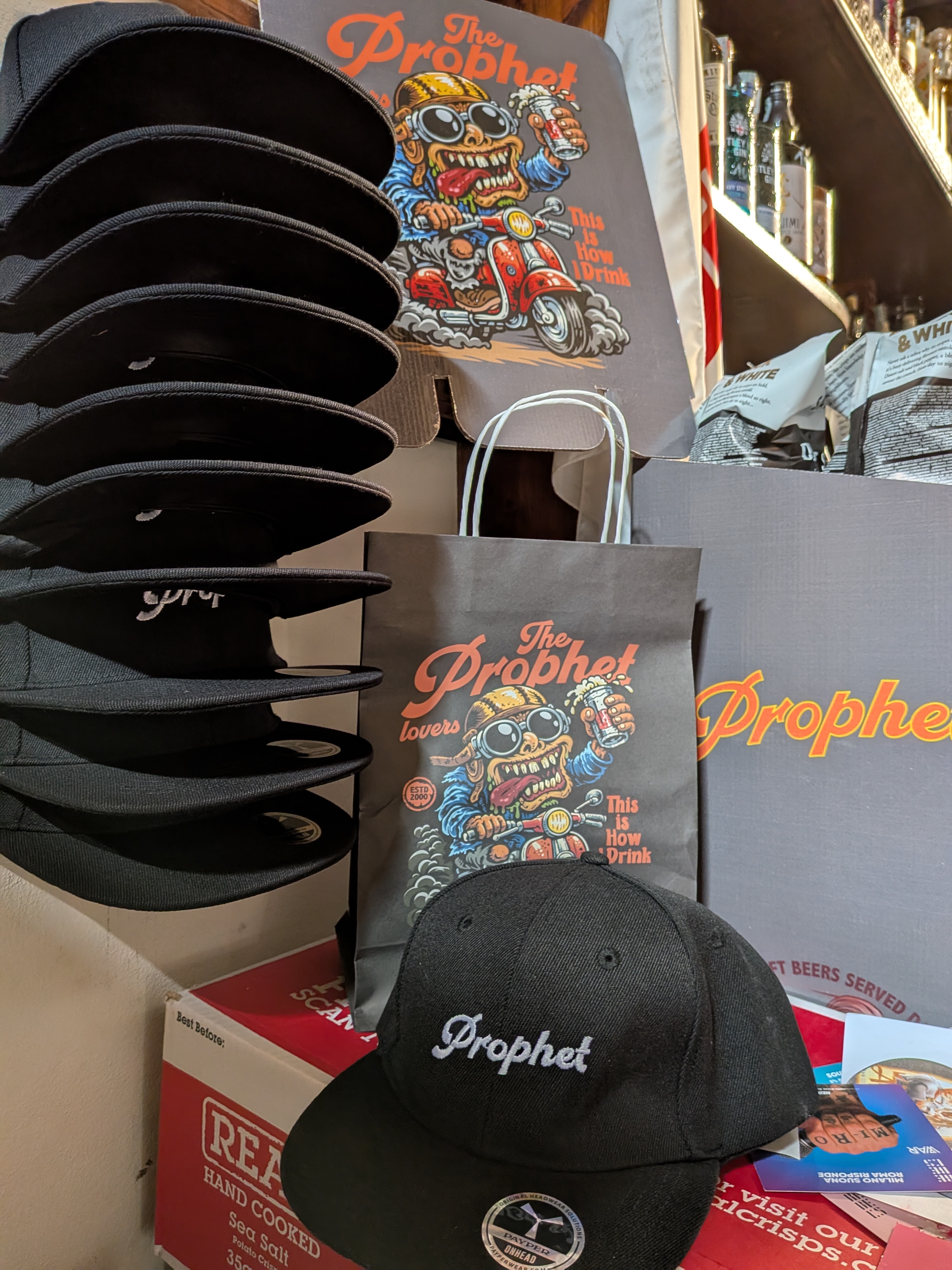 Merchandising & Gadgets